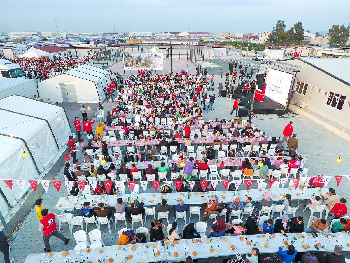 Kızılay deprem bölgesi desteklerini şubeler eliyle sürdürecek