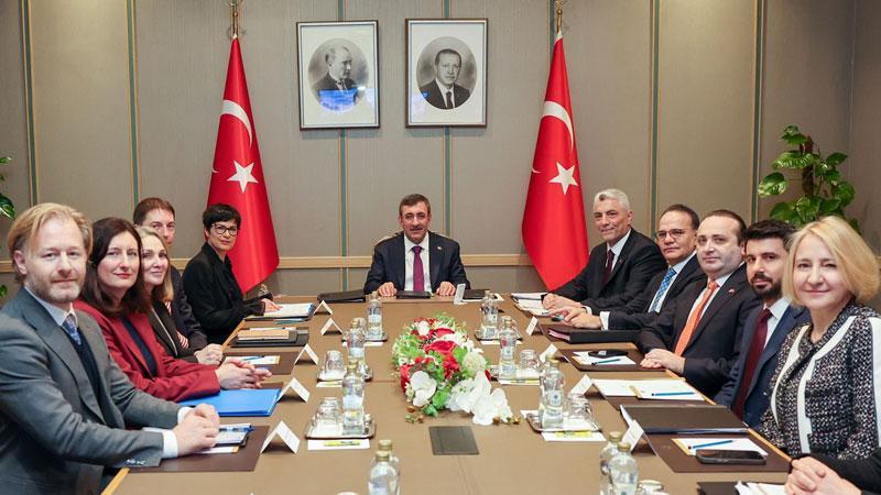 Cevdet Yılmaz, AB Komisyonu Üyesi Kos ile görüştü