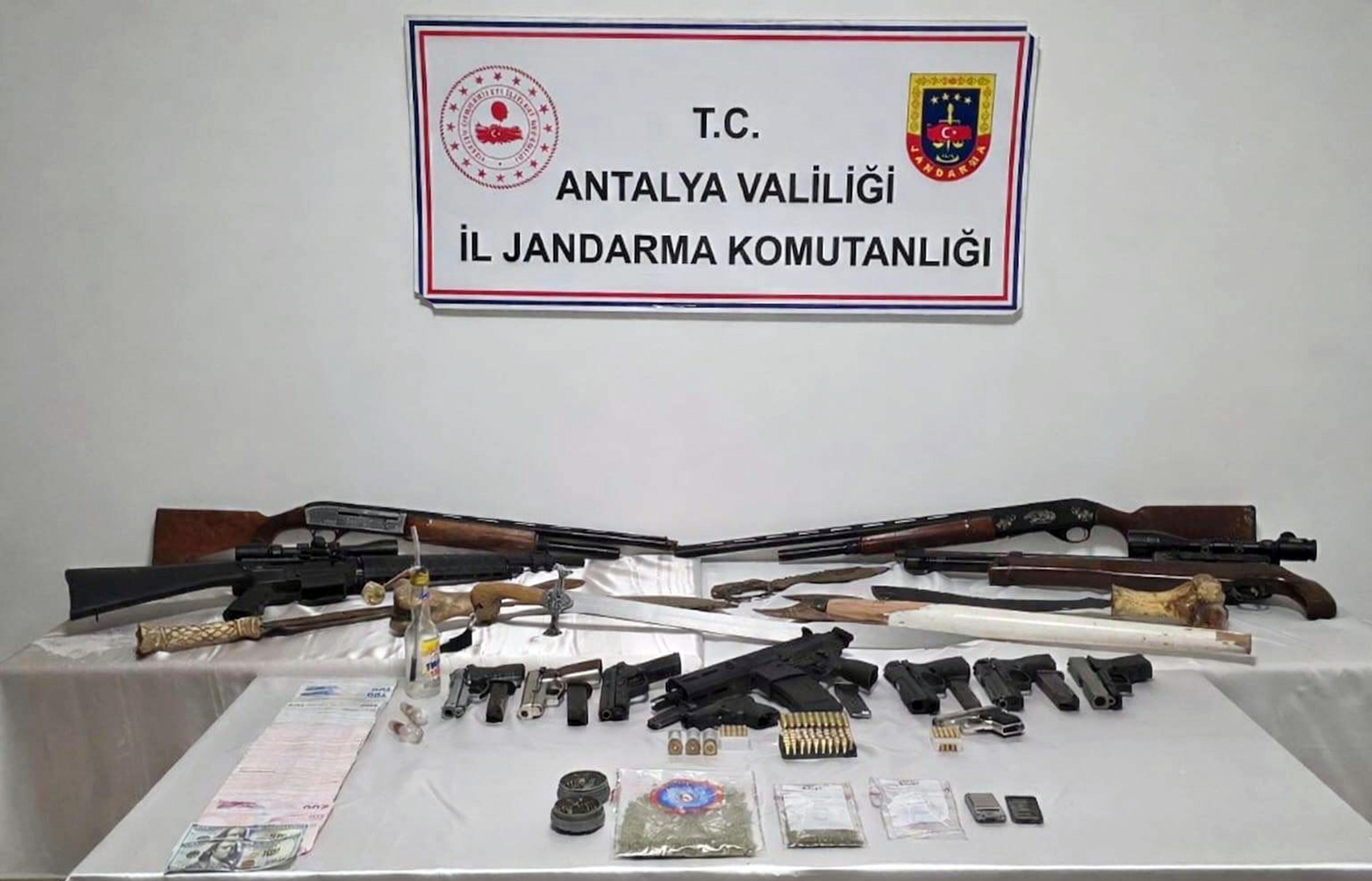 Konyaaltı’nda uyuşturucu operasyonu