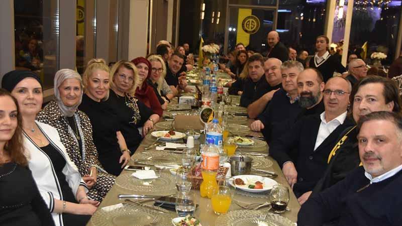 Avcılar Spor Kulübü’nün birlik ve dayanışma gecesi camiayı buluşturdu