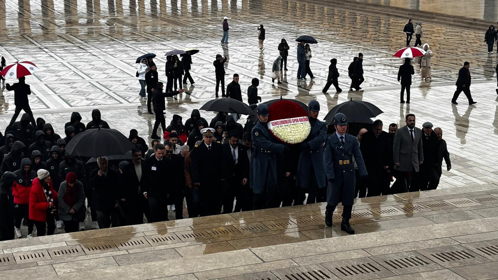 Gençlerbirliği’nden Anıtkabir ziyareti