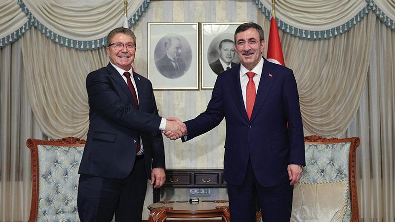 Cumhurbaşkanı Yardımcısı Yılmaz, KKTC Başbakanı Üstel ile bir araya geldi