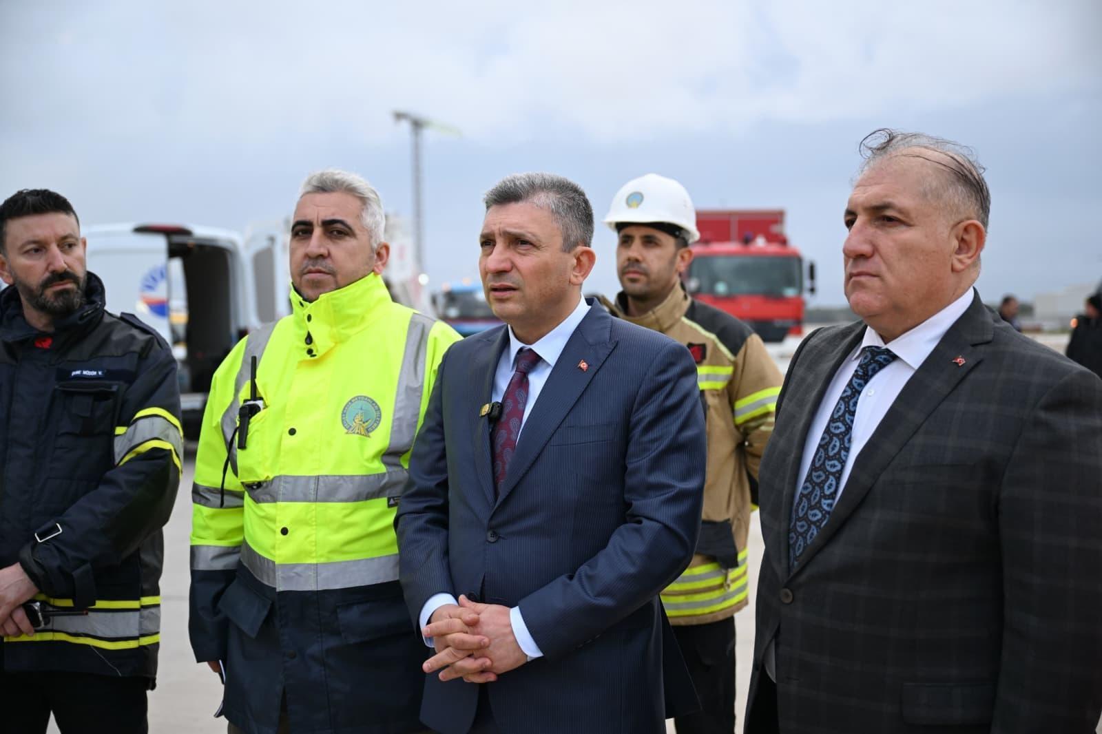 Antalya’yı sağanak vurdu; 7 ilçede okullar tatil edildi (8)