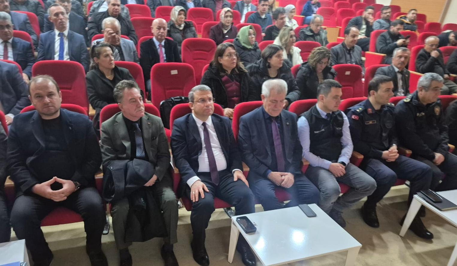 Üretimde ‘pestisit’ zararı anlatıldı