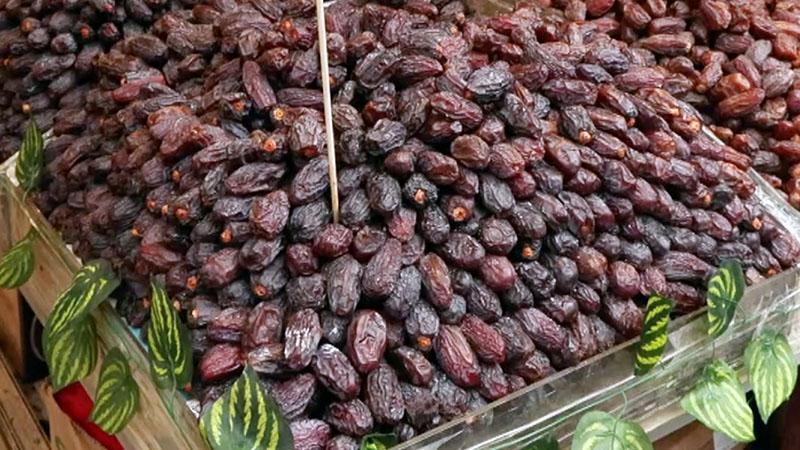 Açıkta satılan, buzdolabında saklanan hurmada, ‘kanserojen aflatoksin’ riski