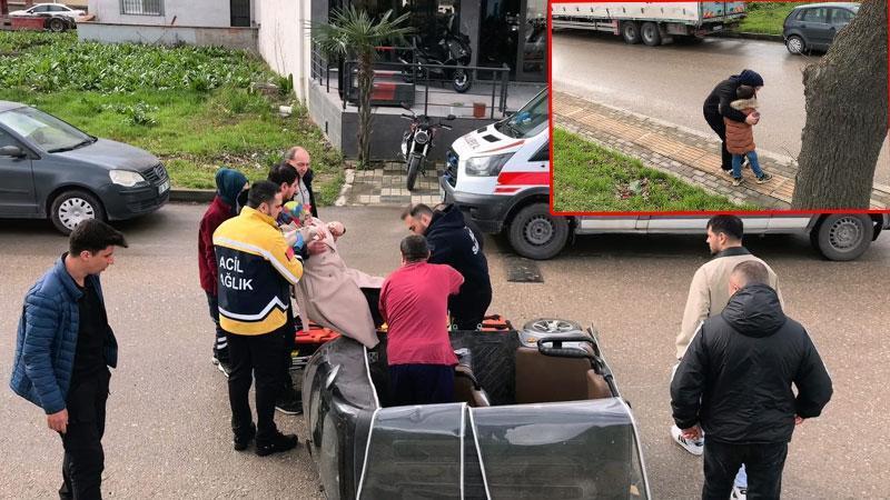 Devrilen triportörün sürücüsü yaralandı, yanındaki oğlu gözyaşı döktü