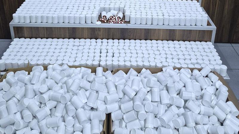 İzmir’de 105 bin 270 sentetik ecza ele geçirildi: 7 gözaltı