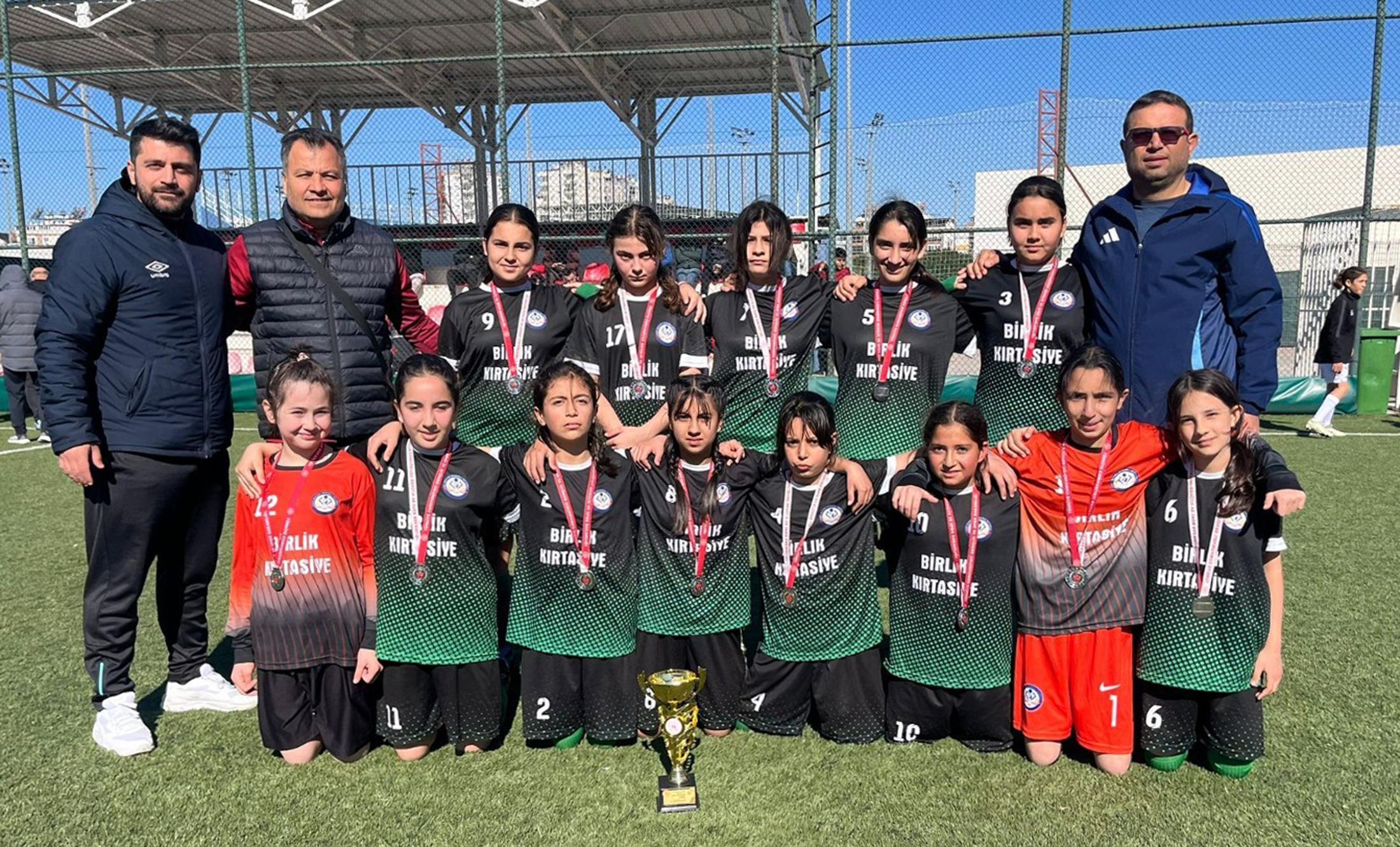 Hacı Mustafa Bankoğlu Ortaokulu ikinci oldu