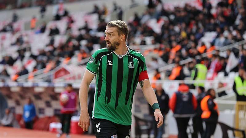 Sakaryaspor, Caner Erkin ile yollarını ayırdı