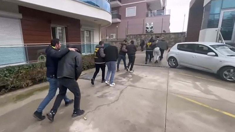 İzmir’de yasa dışı bahis operasyonunda 49 tutuklama İzmir’de yasa dışı bahis operasyonunda 49 tutuklama