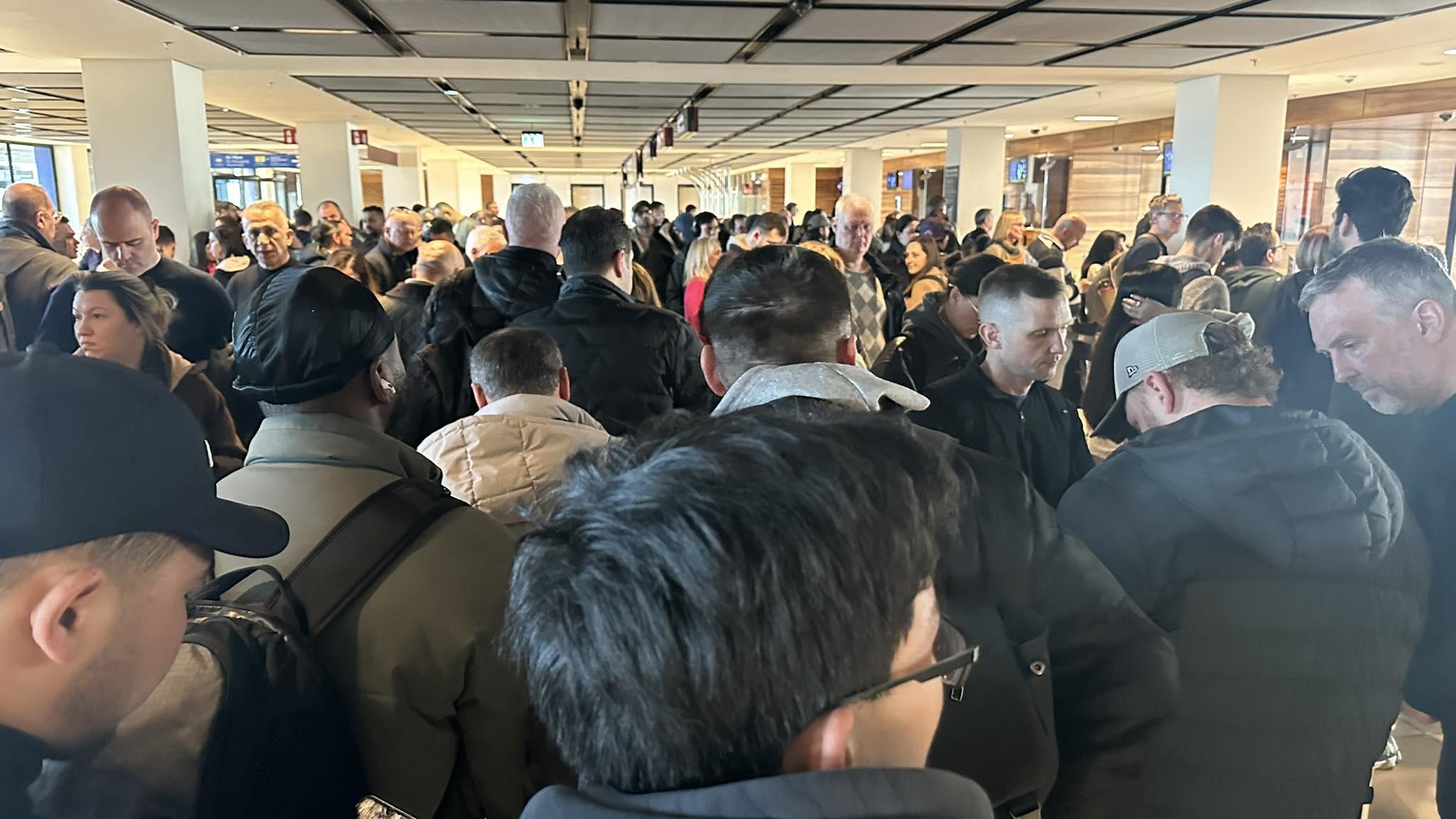 Berlin’de yine pasaport kuyruğu