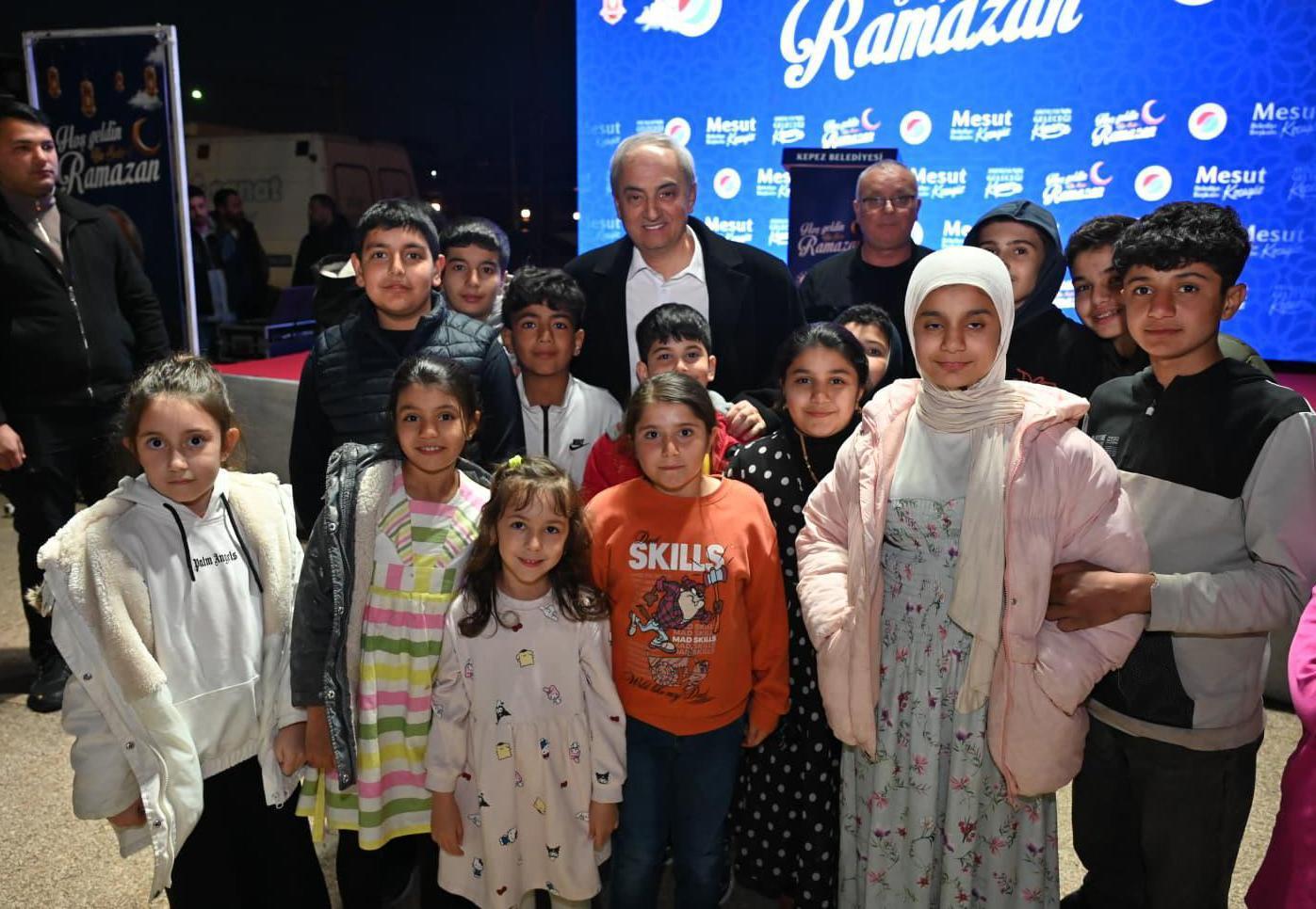 Kepez’in gönül sofraları mahalleleri buluşturuyor Kepez’in gönül sofraları mahalleleri buluşturuyor