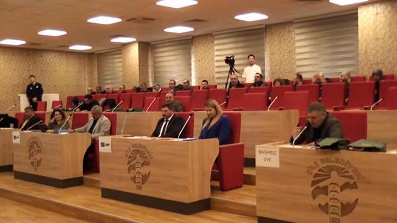 Şile Belediye Meclisi’nde ‘barınak’ tartışması: Sokakta hayvan kalmadı ki veterinerlik olarak hepsini öldürdük