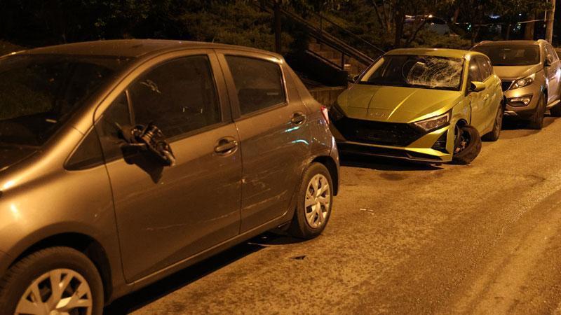 Karşı yöne geçen otomobil, motosiklet ve 5 araca çarptı: 1 yaralı