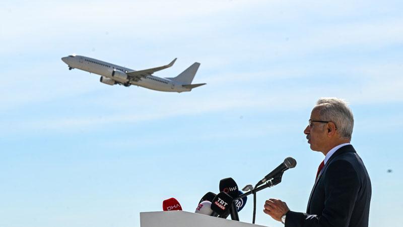 Bakan Uraloğlu: Şubat ayında 15 milyon yolcu hava yolu ile seyahat etti