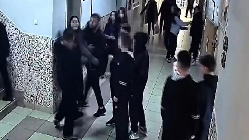 Milli halterciden, kız kardeşine akran zorbalığı yapan öğrenciye okulda şiddet