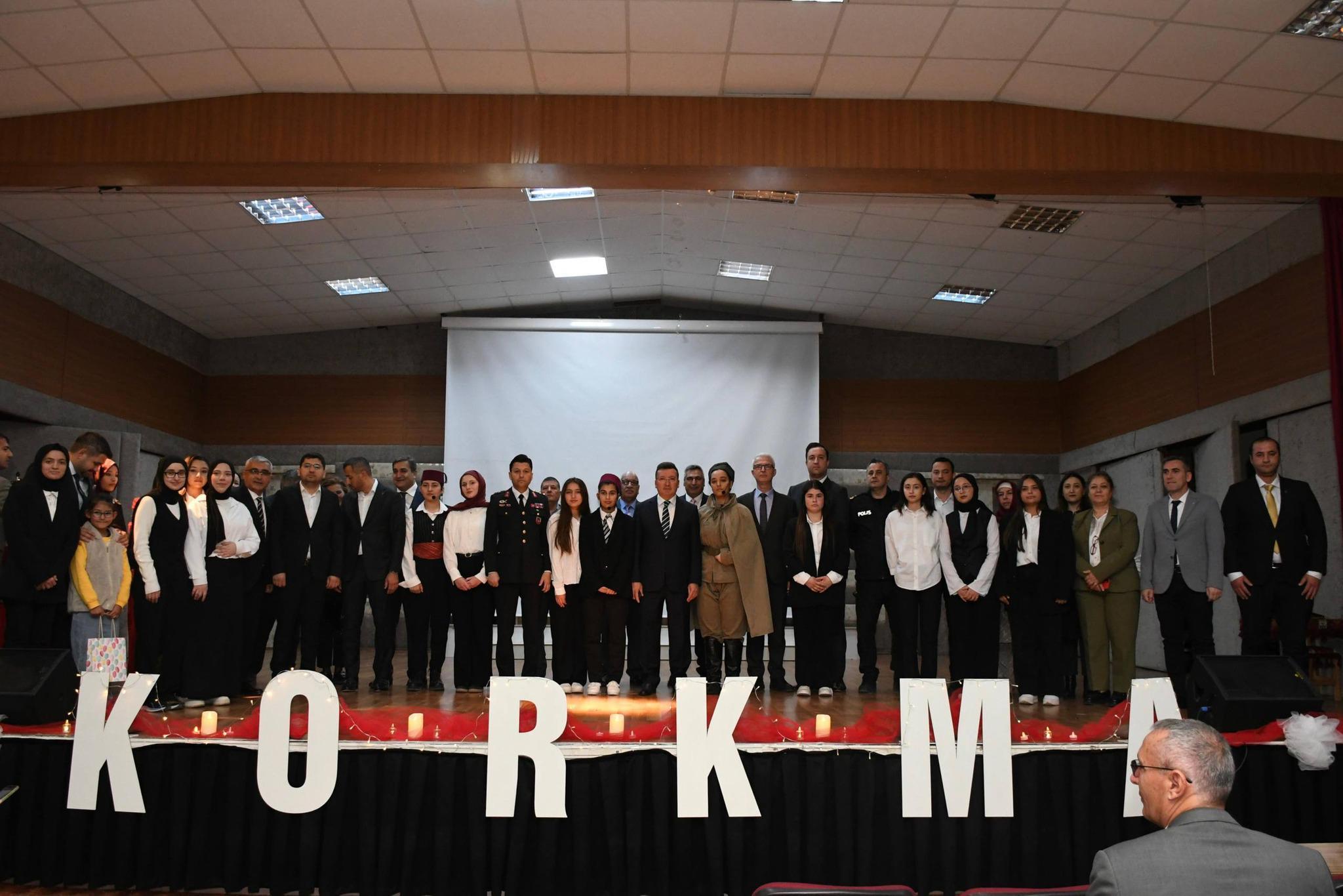 Öğrencilerden ‘İstiklal Destanımız’ gösterimi