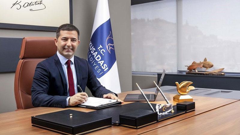 Kuşadası Belediye Başkanı Günel, gözaltına alındı