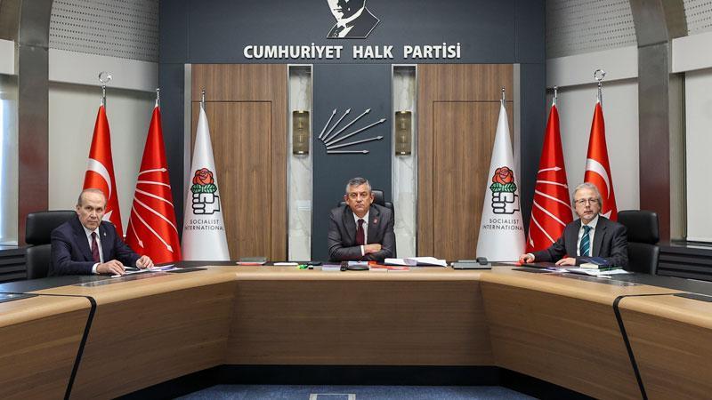 Özgür Özel: Demokrasi, bombalar yağdırılarak ithal edilemez