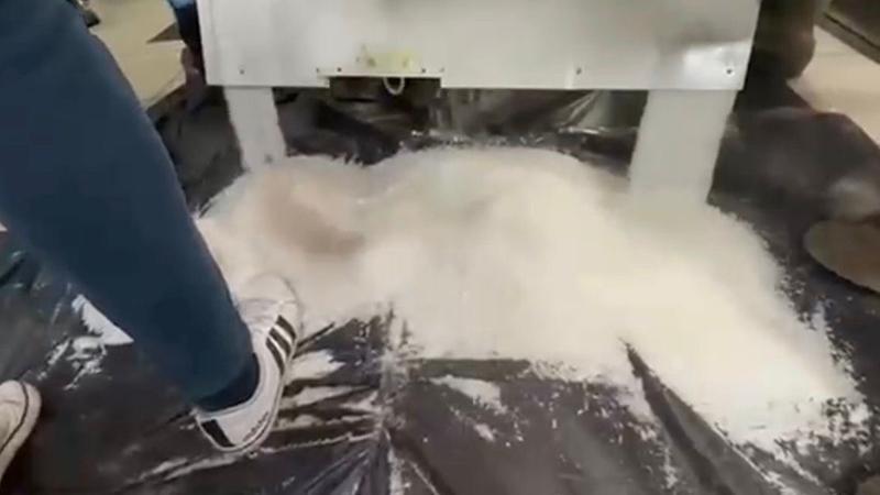 Diyarbakır’da durdurulan TIR’da 81 kilo metamfetamin ele geçirildi Diyarbakır’da durdurulan TIR’da 81 kilo metamfetamin ele geçirildi