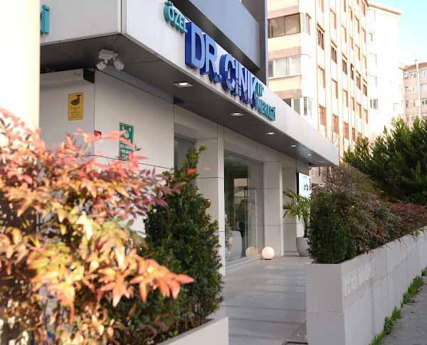 Dr. Cinik, Antalya’da ‘diş tatili’ konseptiyle hizmet veriyor Dr. Cinik, Antalya’da ‘diş tatili’ konseptiyle hizmet veriyor