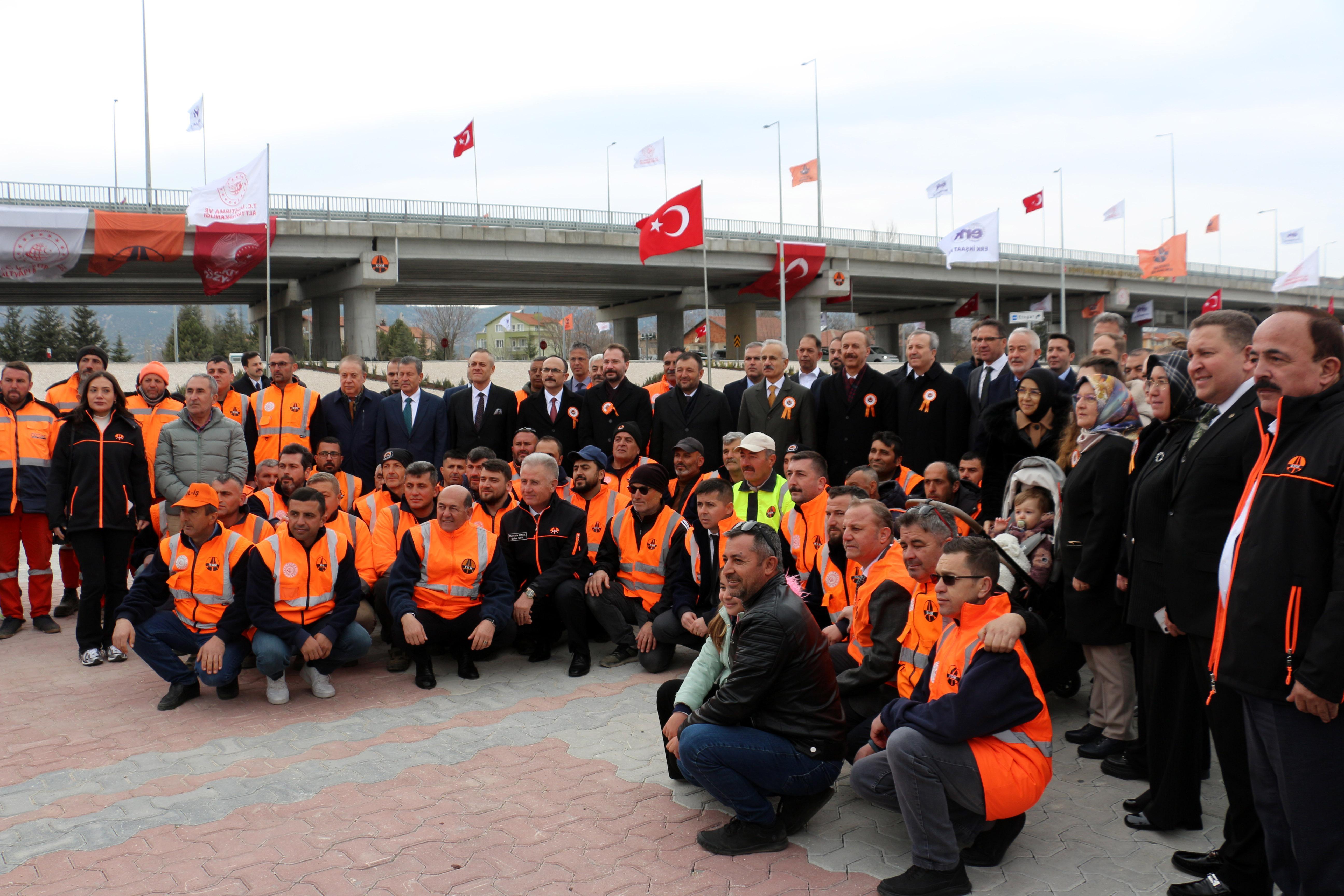 Bakan Uraloğlu: Projelerimizle dev bir tasarruf sağlıyoruz