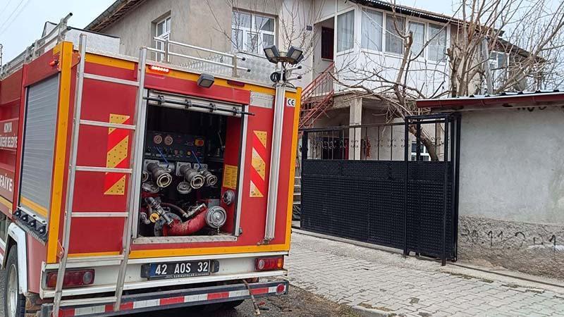 Yangında dumandan etkilenen çiftten kadın öldü, eşi hastaneye kaldırıldı