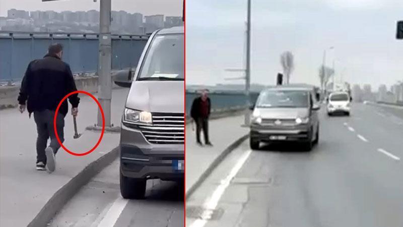 Avcılar’da trafik tartışması; aracından çekiçle indi, kamerayı görünce geri döndü