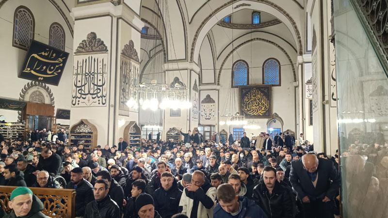Bursa’da, bayram namazı 626 yıllık Ulu Cami’de kılındı
