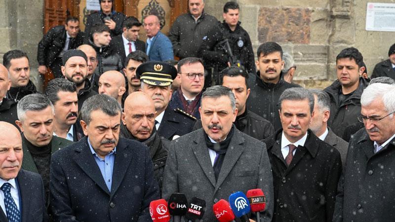 İçişleri Bakanı Çiftçi ile Milli Eğitim Bakanı Tekin, bayramı Erzurum’da karşıladı