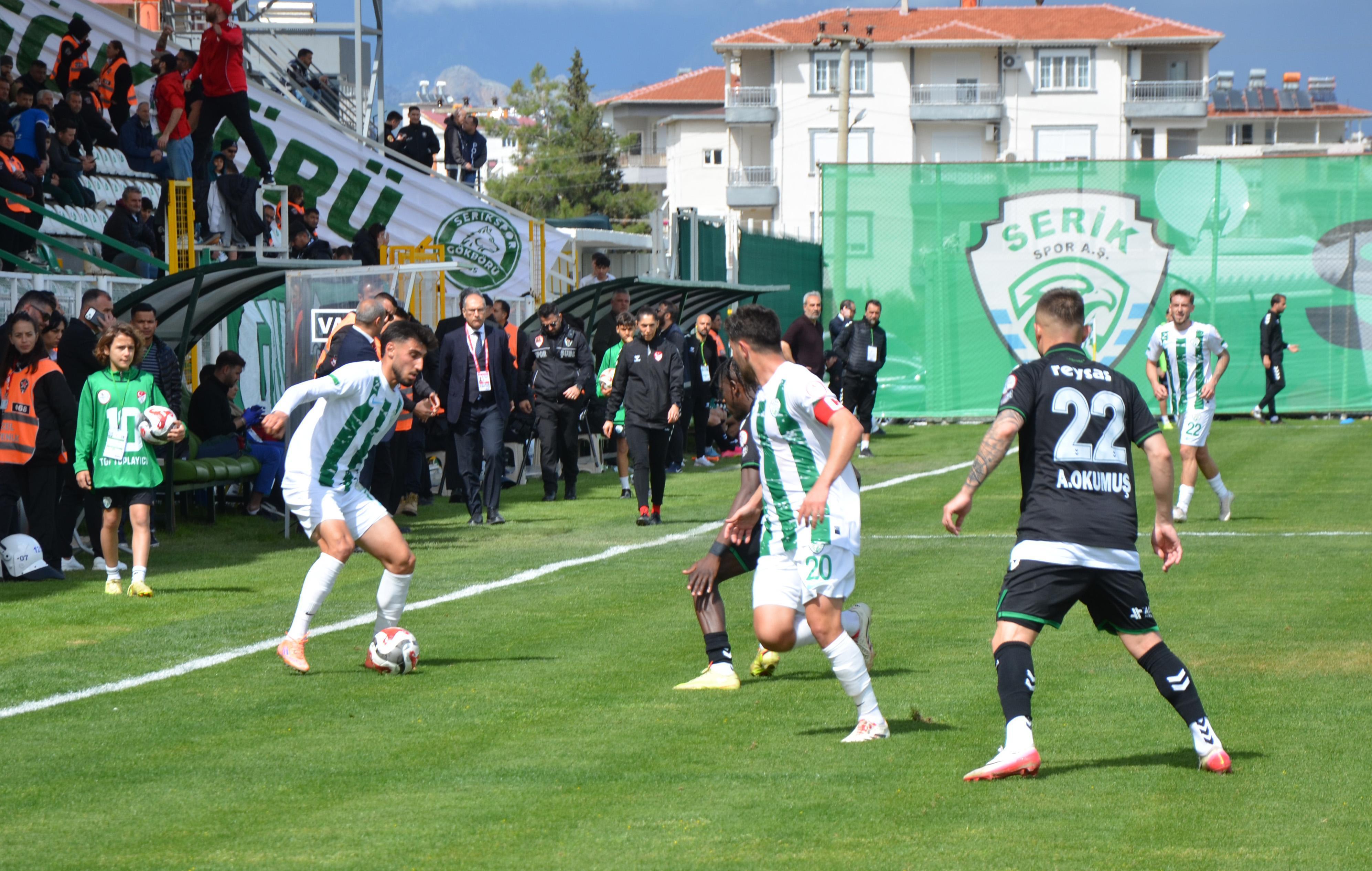 Serik Spor, taraftarına çifte bayram yaşattı: 2-0