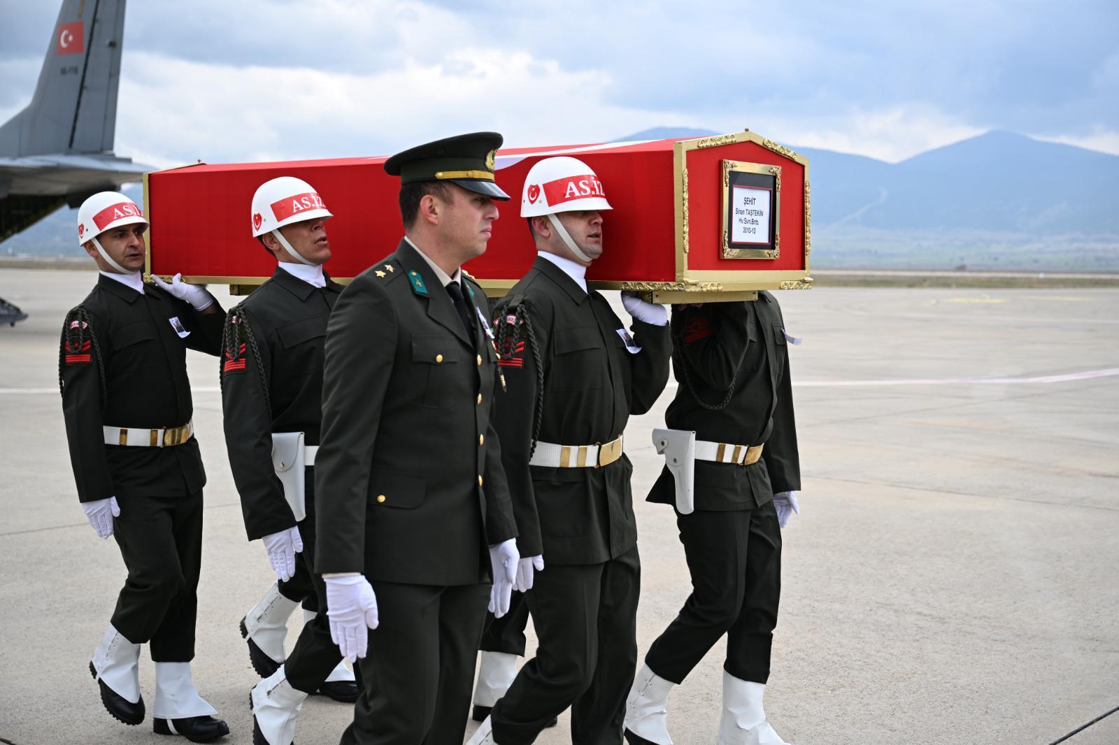 Şehit binbaşının cenazesi Isparta’ya getirildi