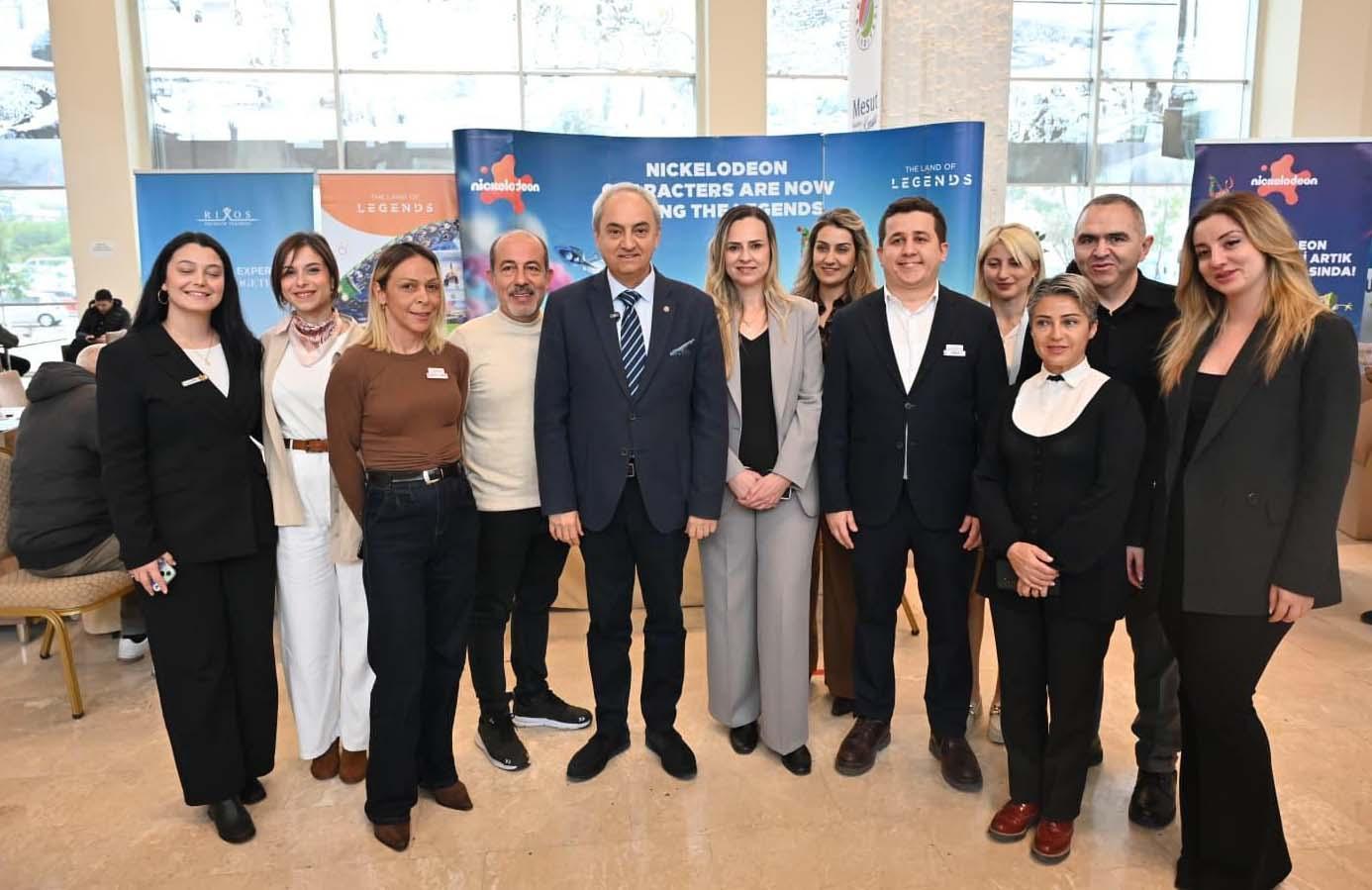 Kepez’de iş arayanlarla işverenler aynı çatıda buluştu