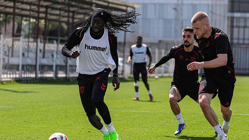 Samsunspor, TÜMOSAN Konyaspor maçı hazırlıklarını sürdürdü