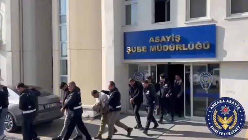 Borsada yatırım vaadiyle dolandırıcılık yapanlara operasyon: 65 gözaltı Borsada yatırım vaadiyle dolandırıcılık yapanlara operasyon: 65 gözaltı