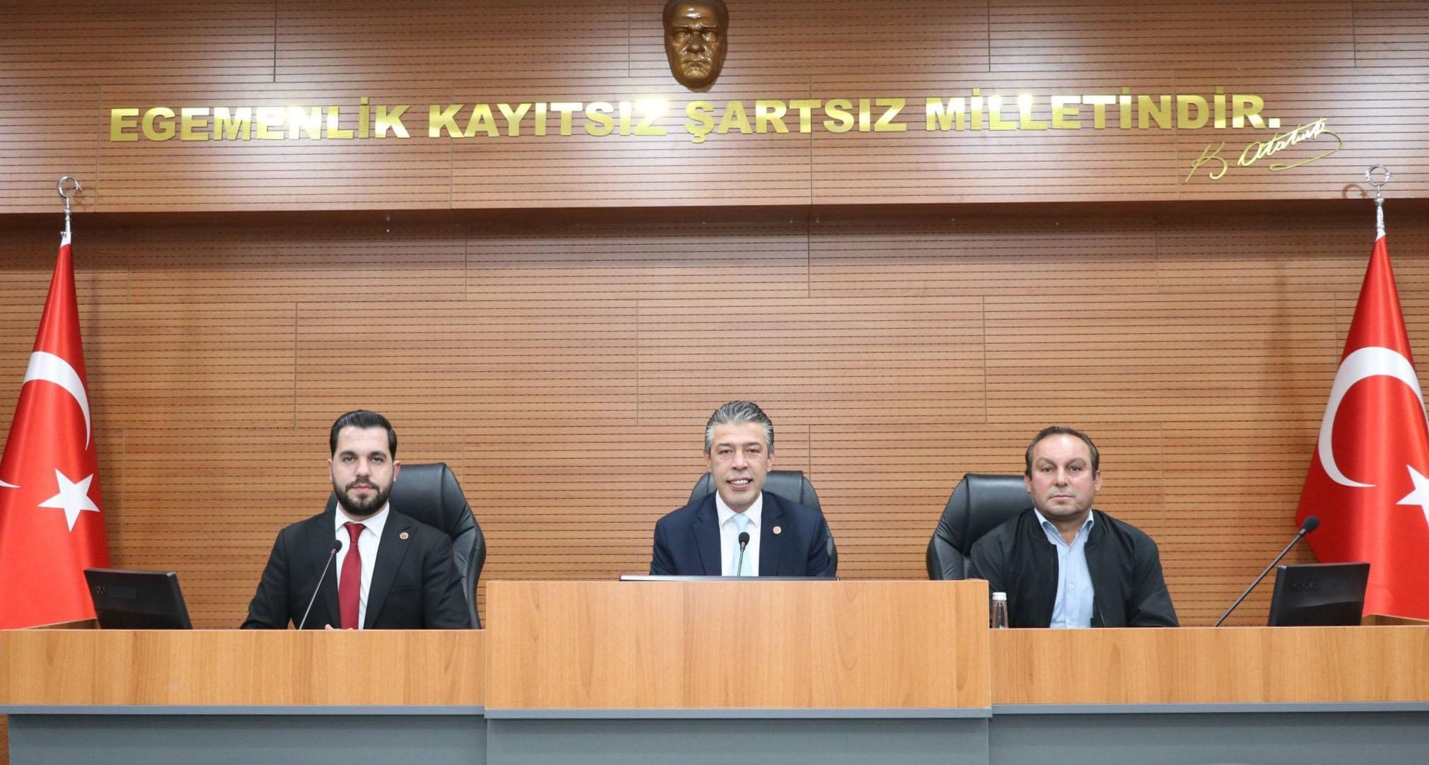 Burdur İl Genel Meclisi Başkanlığı’na Semih Çelikkaya seçildi