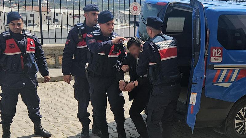 Bursa’da babayla oğlunu öldürüp, diğer oğlunu yaralayan şüpheli adliyede