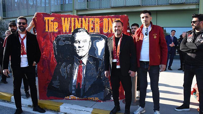 Galatasaray’a İzmir’de coşkulu karşılama