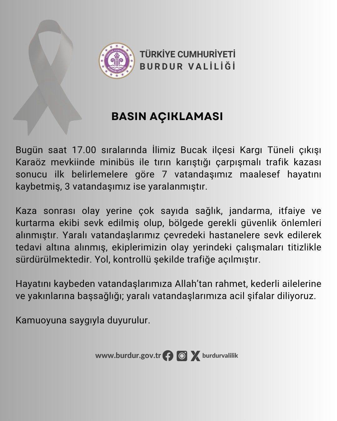 Antalya’da TIR ile minibüs çarpıştı: 7 ölü, 7 yaralı (3)