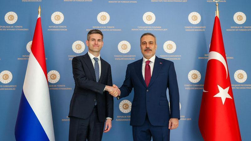 Bakan Fidan, Hollandalı mevkidaşı Berendsen ile görüştü