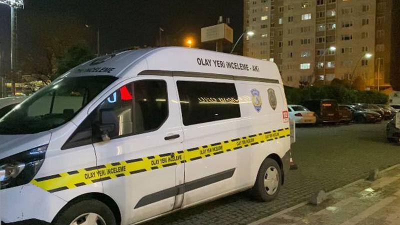 Zeytinburnu’nda kızını silahla öldürüp, eski eşini ağır yaralayan şüpheli kaçtı