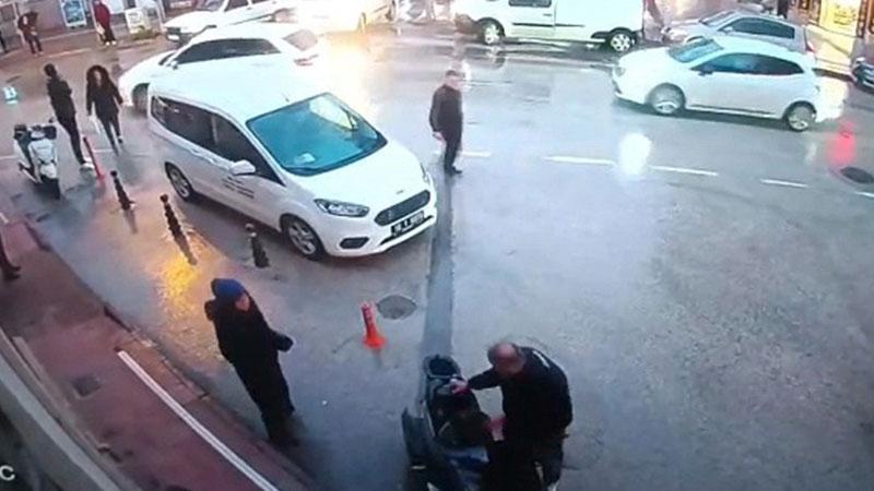 Bursa’da bıçakla saldırı girişiminde bulunan motosiklet sürücüsüne 180 bin TL ceza Bursa’da bıçakla saldırı girişiminde bulunan motosiklet sürücüsüne 180 bin TL ceza