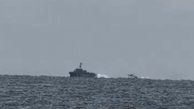 Türk balıkçı teknesini taciz eden Yunan unsurları, bölgeden uzaklaştırıldı