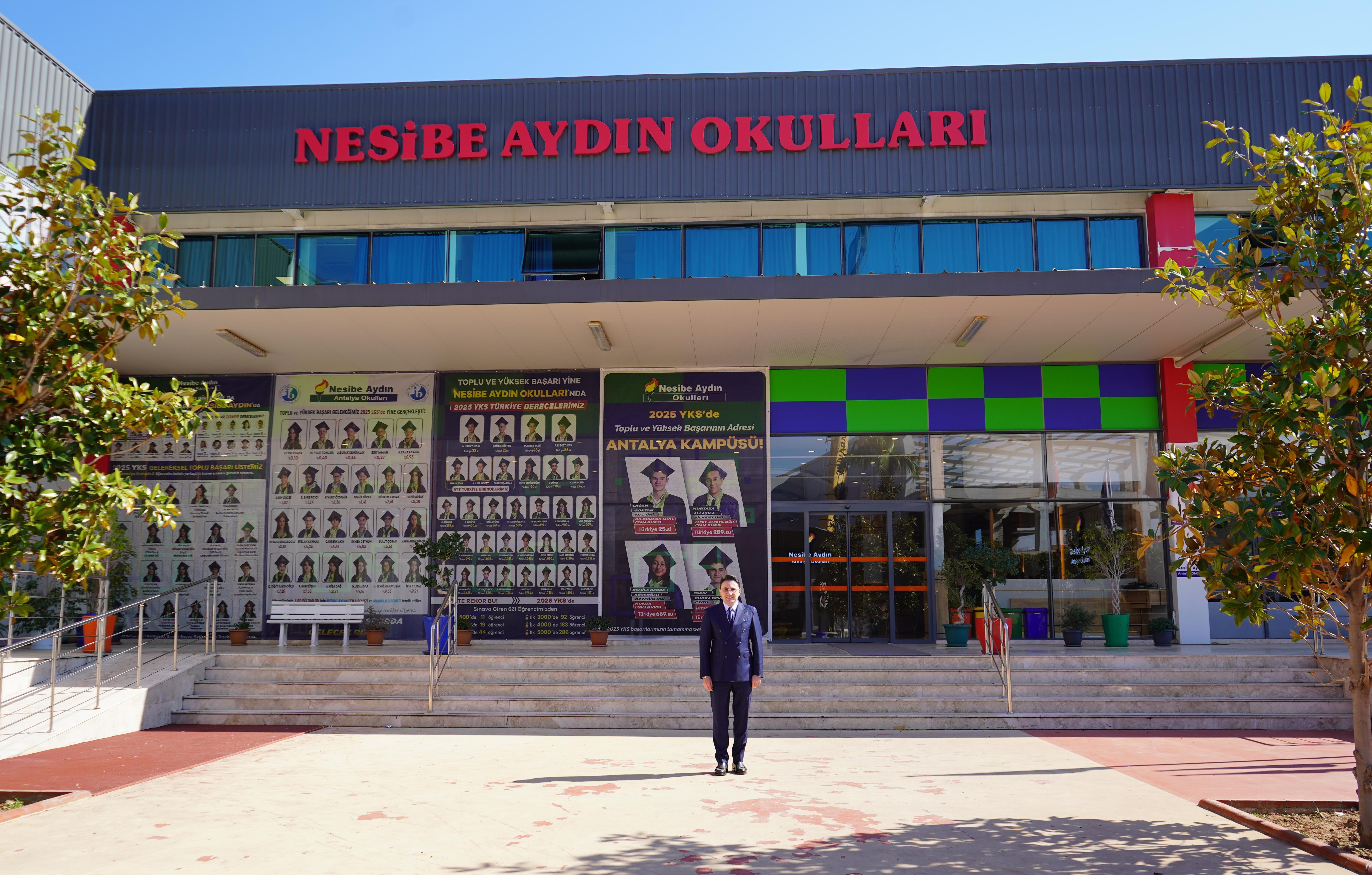 Nesibe Aydın Okulları, eğitimci Ali Uğur ile güçlerini birleştirdi