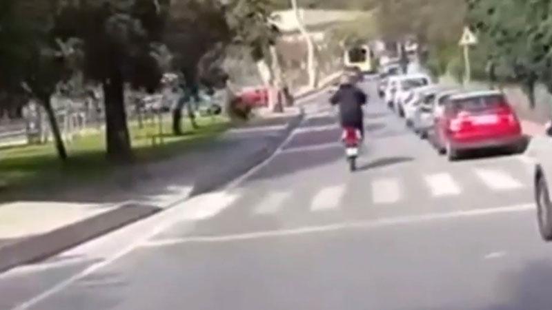 Beykoz’da trafikte tehlikeli hareketler yaptığı belirlenen motosikletliye 47 bin lira para cezası Beykoz’da trafikte tehlikeli hareketler yaptığı belirlenen motosikletliye 47 bin lira para cezası