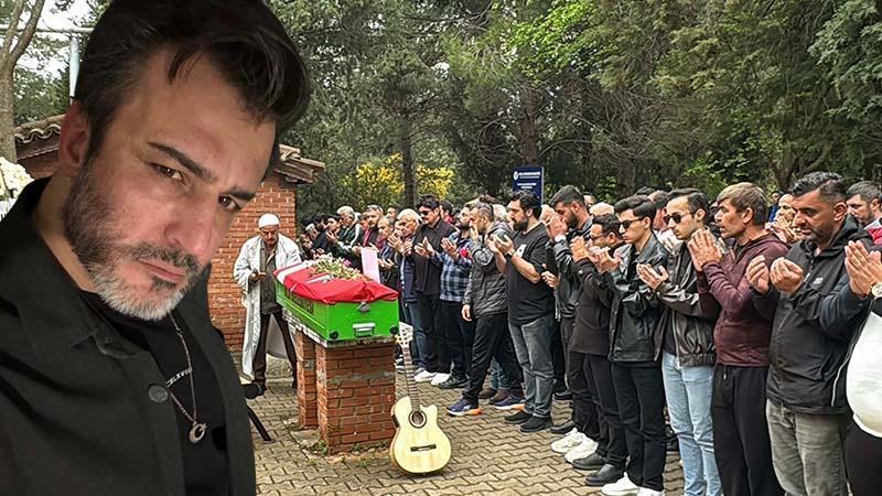 Şarkıcı Rıza Tamer, son yolculuğuna gitarıyla uğurlandı