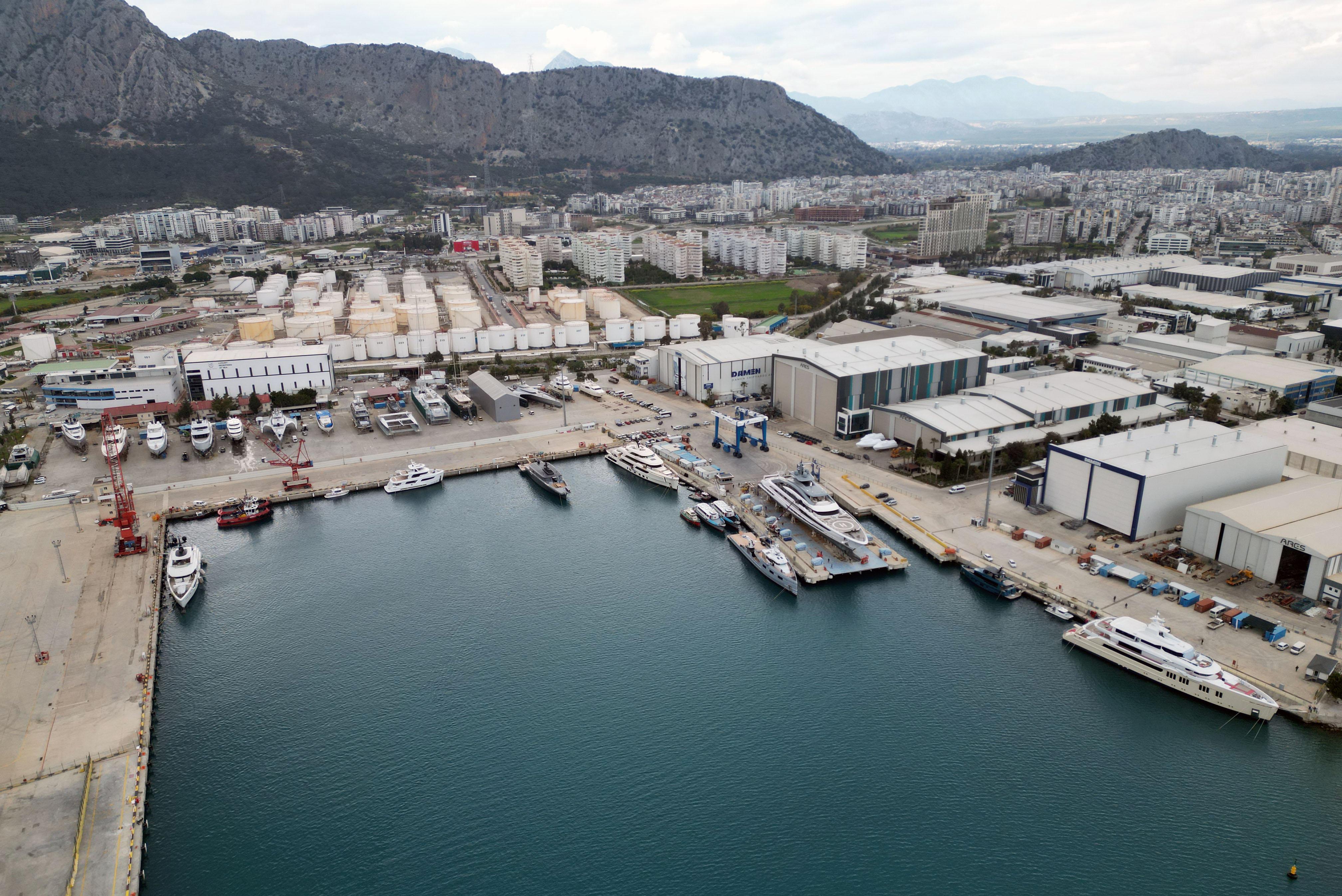 Antalya Serbest Bölge’de ihracatın ithalatı karşılama oranı yüzde 195