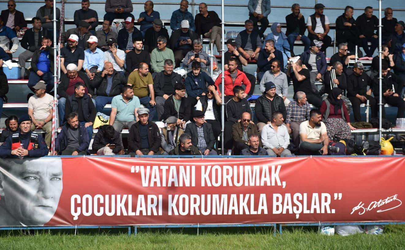 Kepez’de pehlivanlar dualı çayıra çıktı