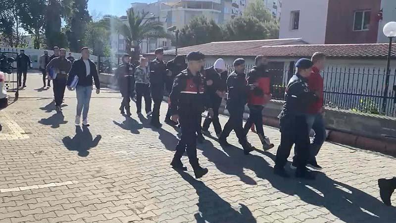 Aydın’da 226 milyon TL işlem hacimli yasa dışı bahis operasyonun 9 şüphelisi adliyede