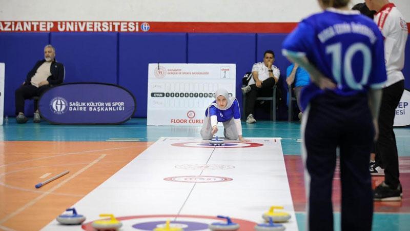 BTÜ Kadın Floor Curling Takımı Türkiye üçüncüsü oldu